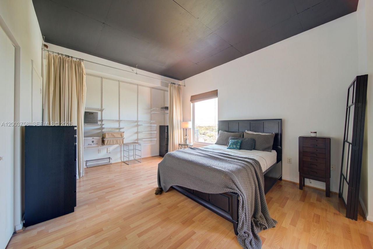 10 SW South River Dr , Unit 708, Miami, FL 33130 Photo