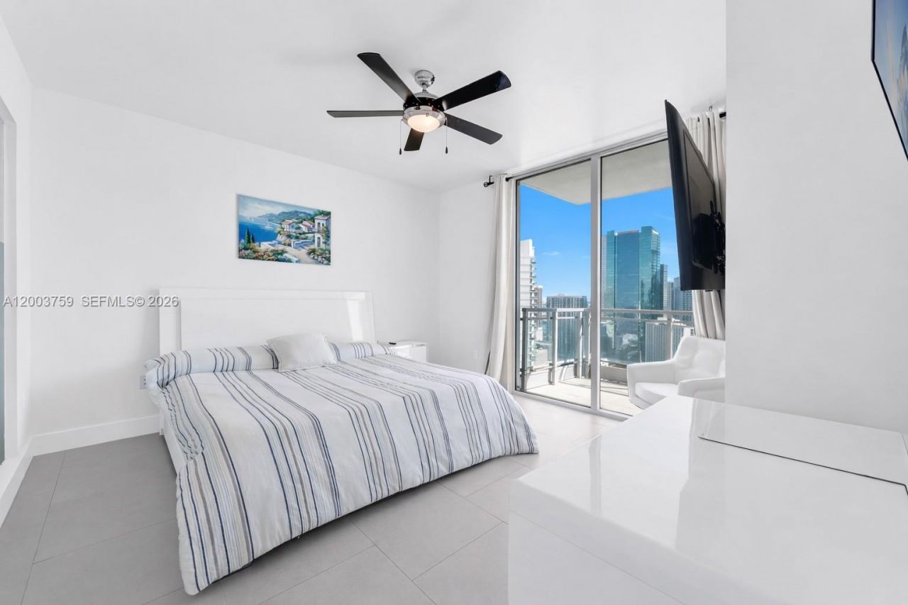 92 SW 3rd St , Unit 3611, Miami, FL 33130 Photo