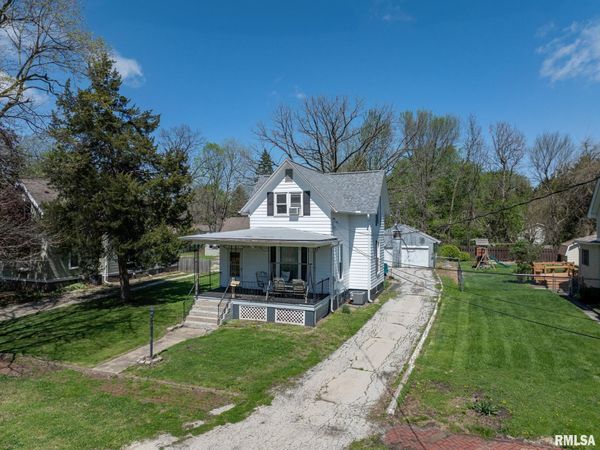 1013 WASHINGTON Avenue, Galesburg, IL 61401