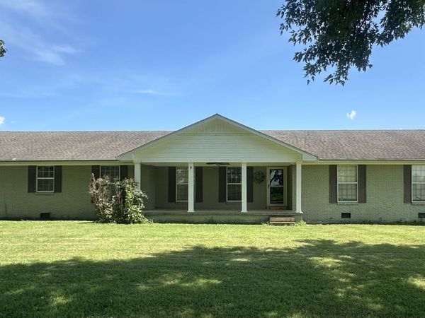 244 Old Jackson Hwy , Loretto, TN 38469