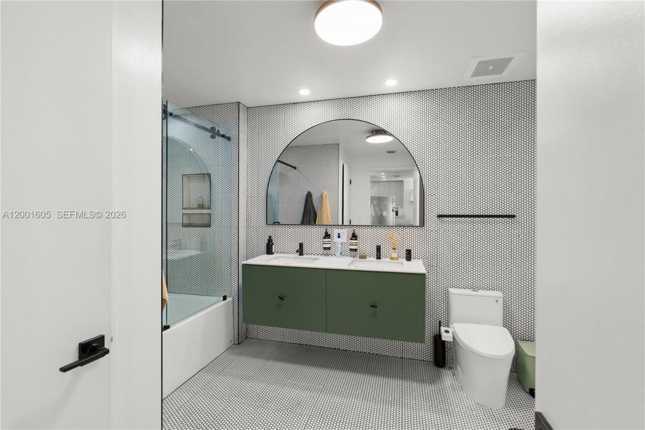 3301 NE 1st Ave , Unit H1215, Miami, FL 33137 Photo