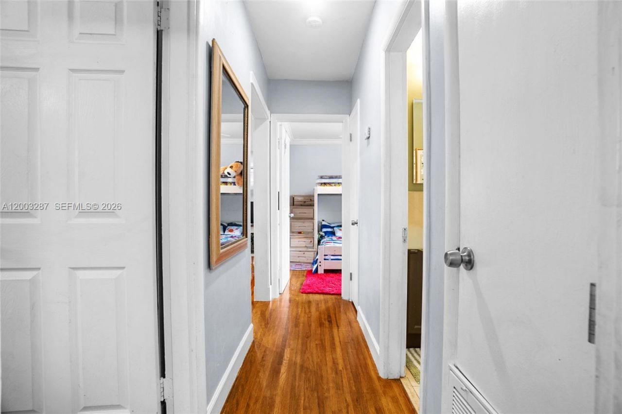 899 E Country Club Cir , Plantation, FL 33317 Photo