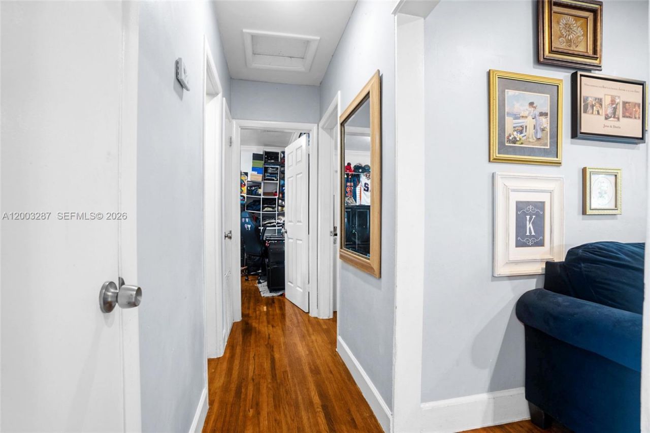 899 E Country Club Cir, Plantation, FL 33317 Photo