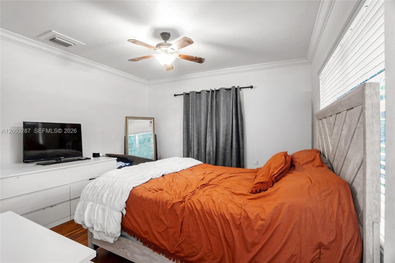 899 E Country Club Cir, Plantation, FL 33317 Photo