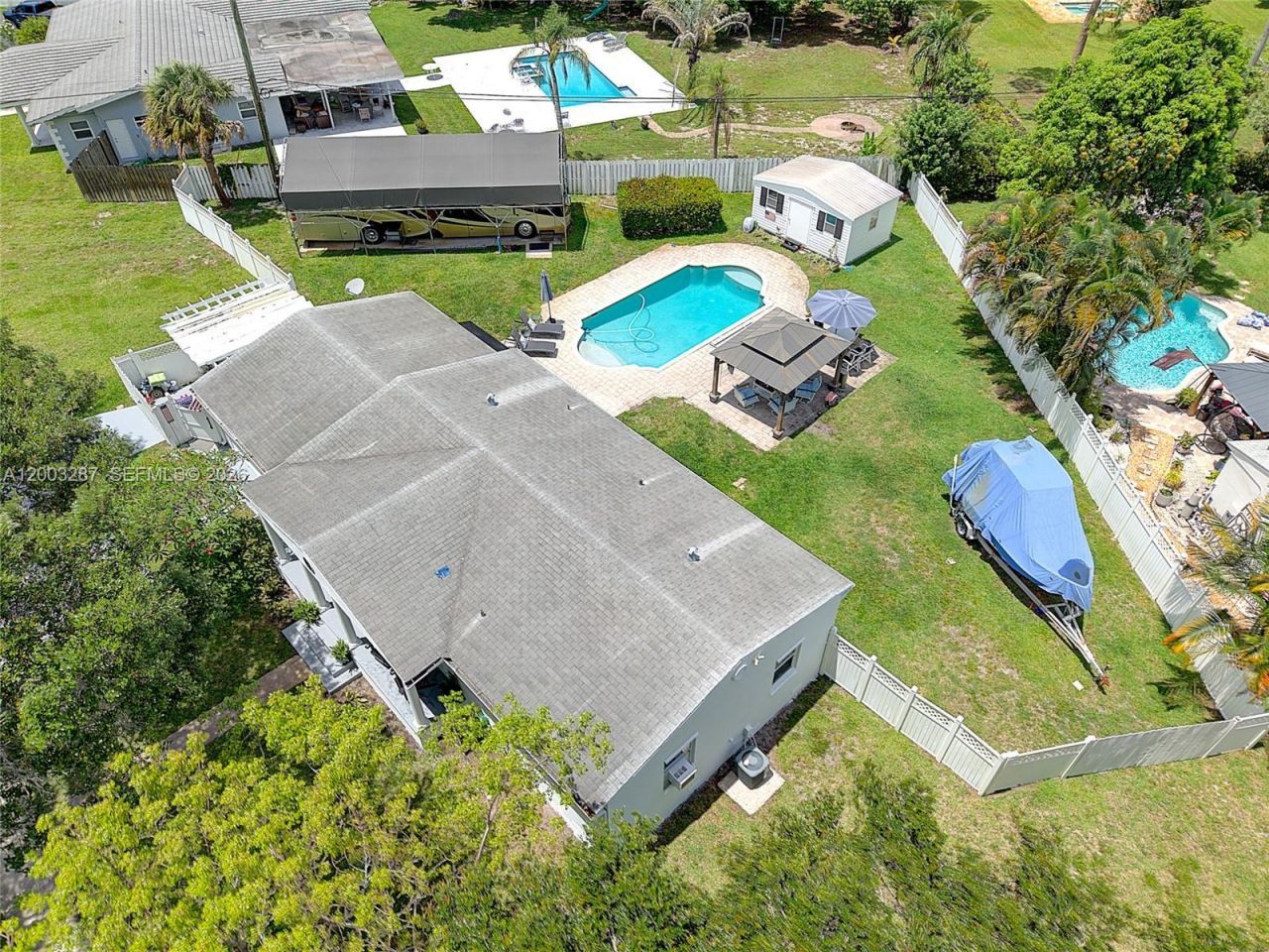 899 E Country Club Cir, Plantation, FL 33317 Photo