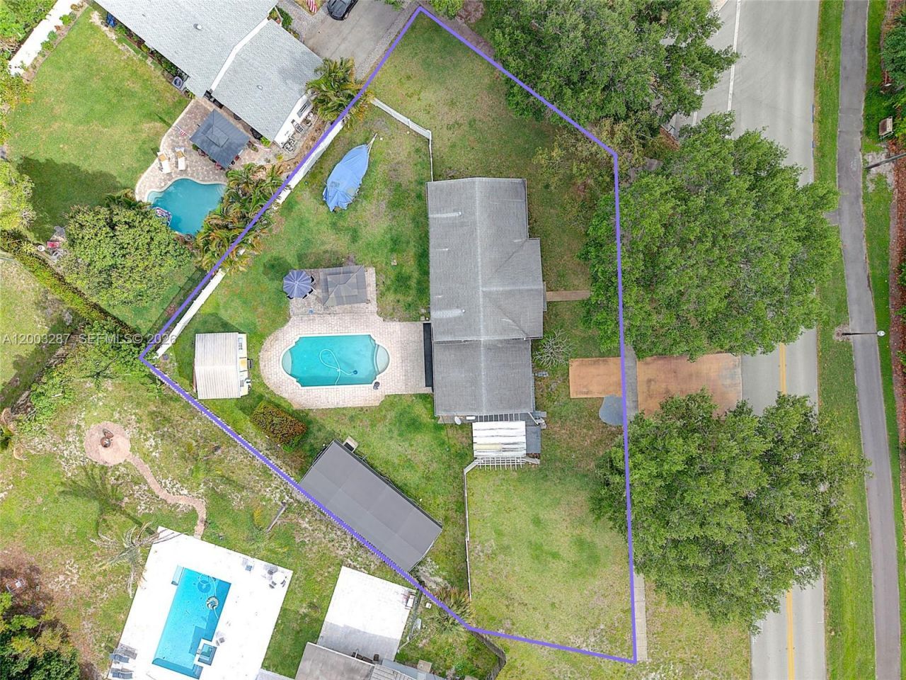 899 E Country Club Cir, Plantation, FL 33317 Photo