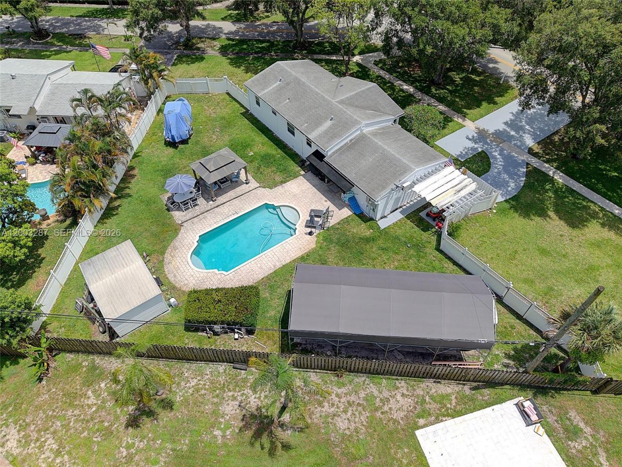 899 E Country Club Cir, Plantation, FL 33317 Photo