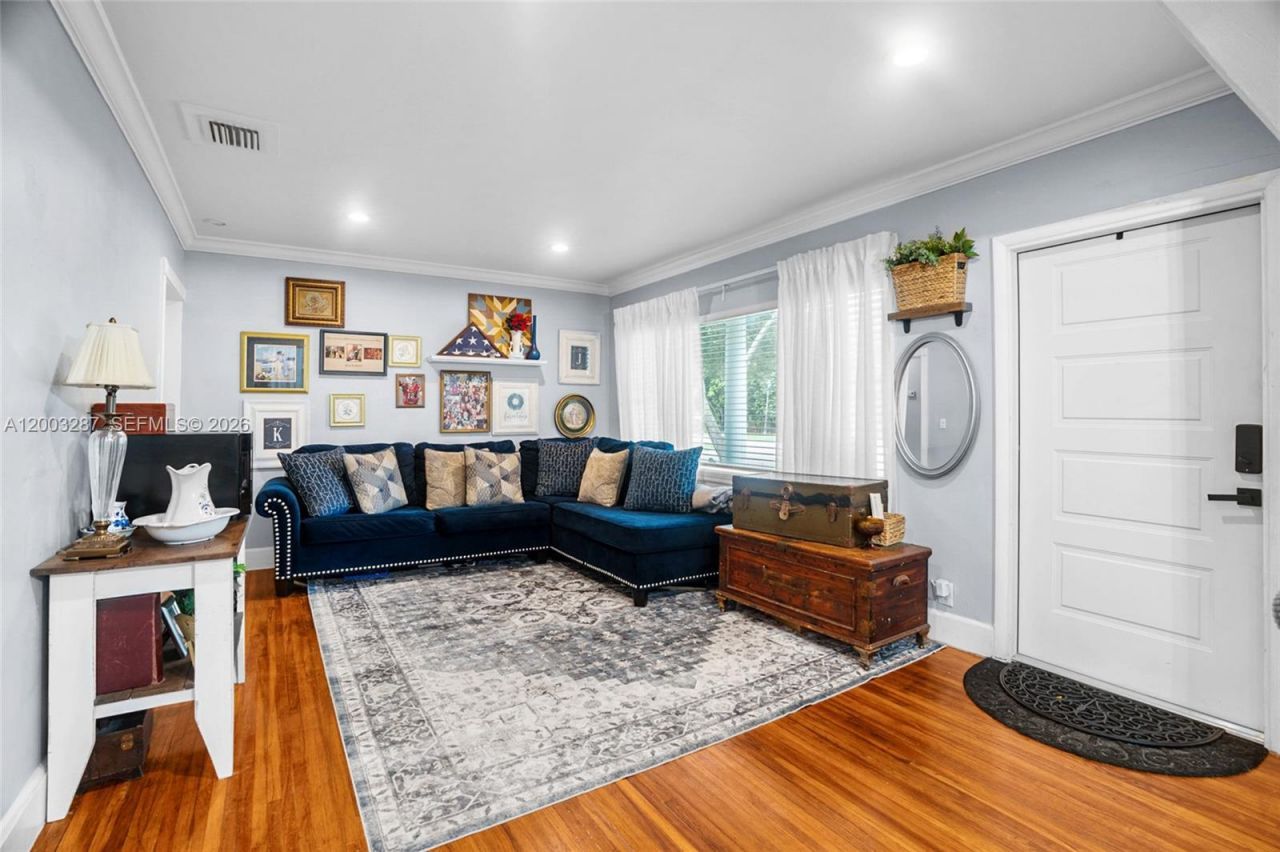 899 E Country Club Cir, Plantation, FL 33317 Photo
