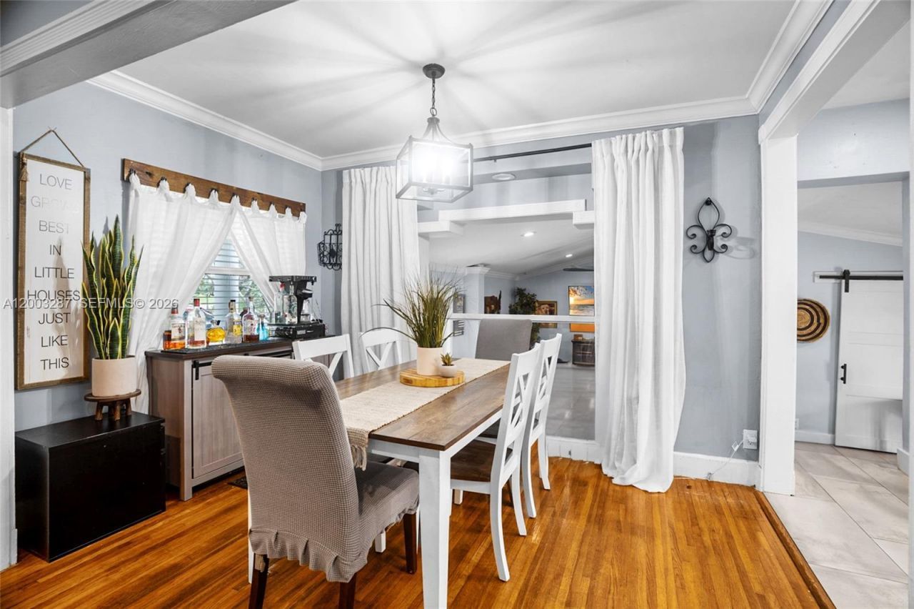 899 E Country Club Cir , Plantation, FL 33317 Photo