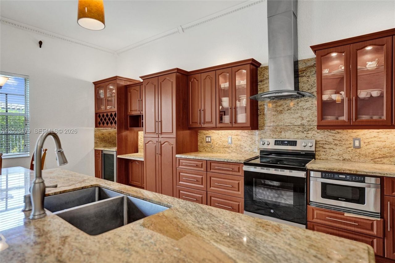 1169 Peregrine Way, Weston, FL 33327 Photo