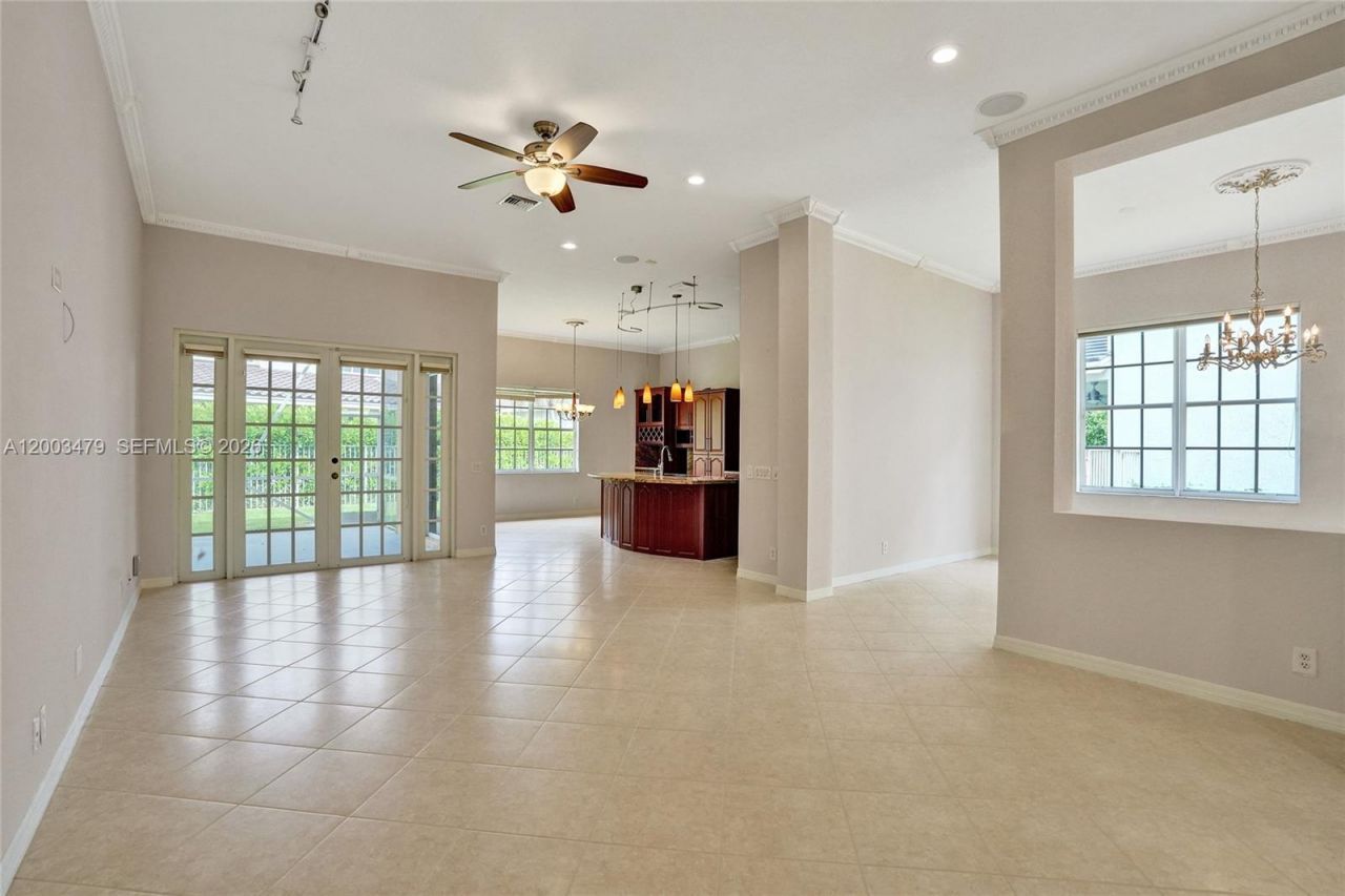 1169 Peregrine Way, Weston, FL 33327 Photo