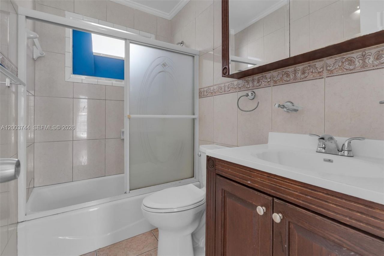 1101 SW 17th Ave , Miami, FL 33135 Photo