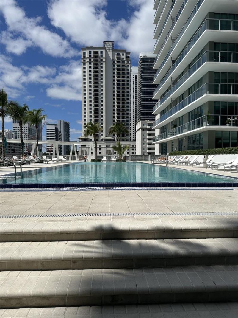 79 SW 12th St , Unit 2106-S, Miami, FL 33130 Photo