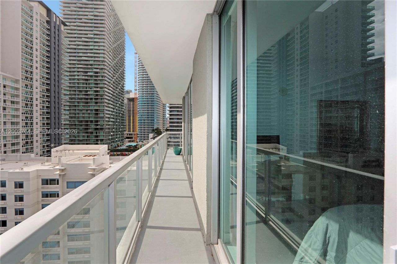 79 SW 12th St , Unit 2106-S, Miami, FL 33130 Photo