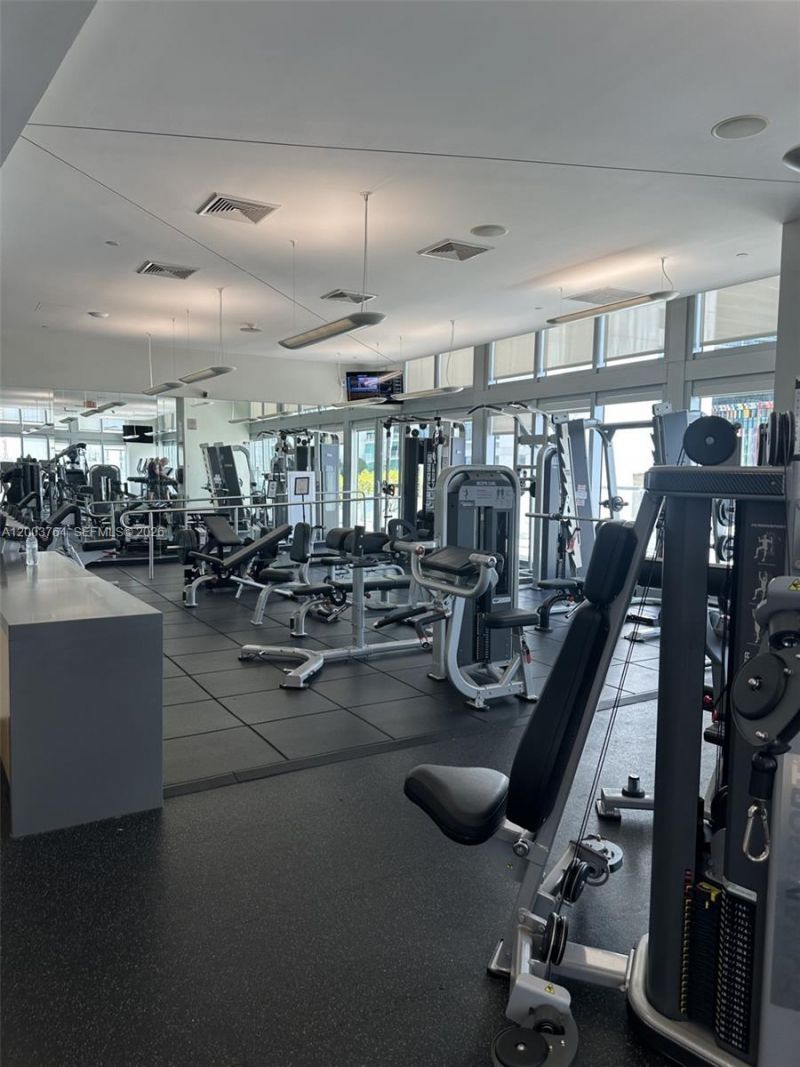 79 SW 12th St , Unit 2106-S, Miami, FL 33130 Photo