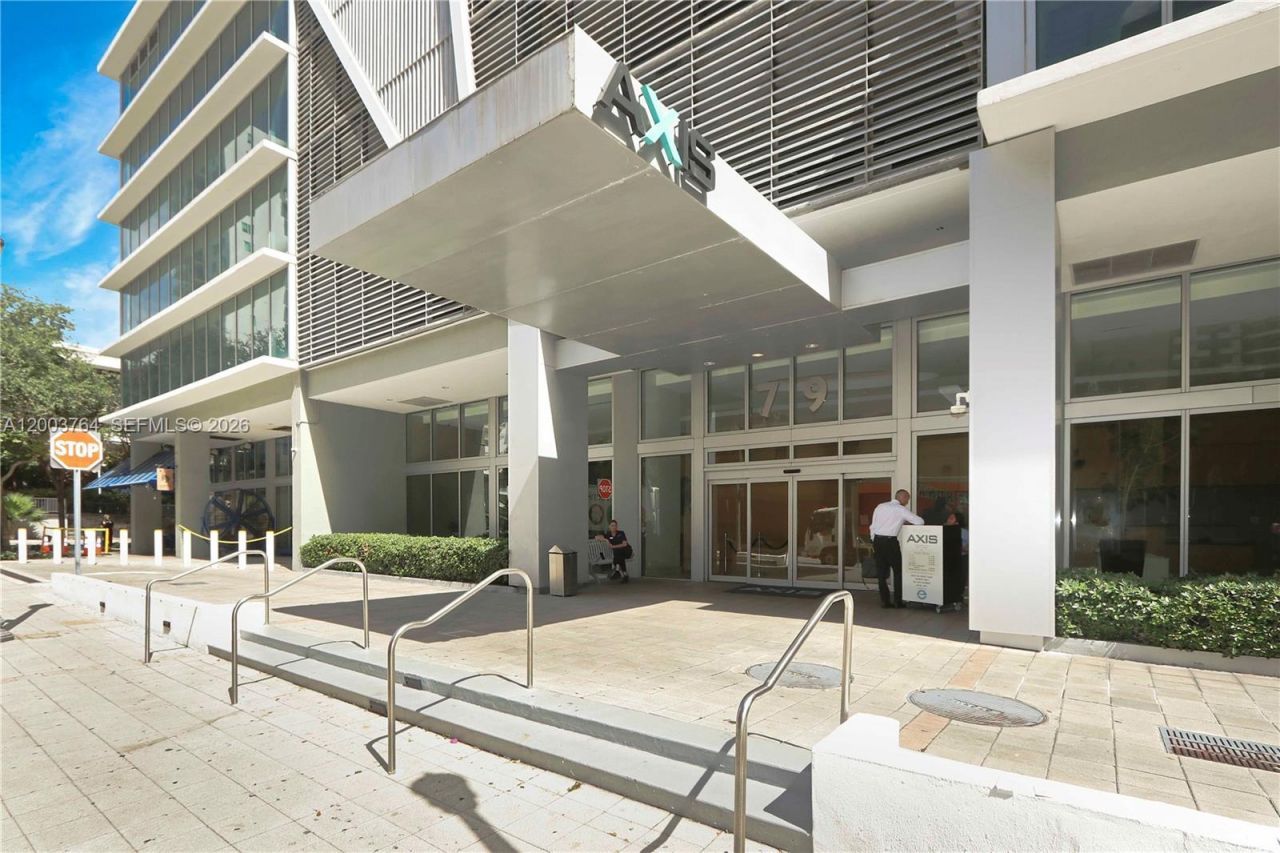 79 SW 12th St , Unit 2106-S, Miami, FL 33130 Photo