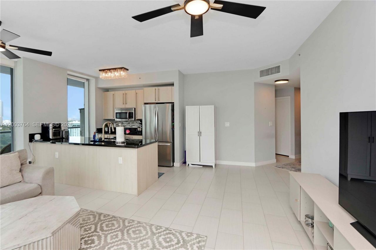 79 SW 12th St , Unit 2106-S, Miami, FL 33130 Photo