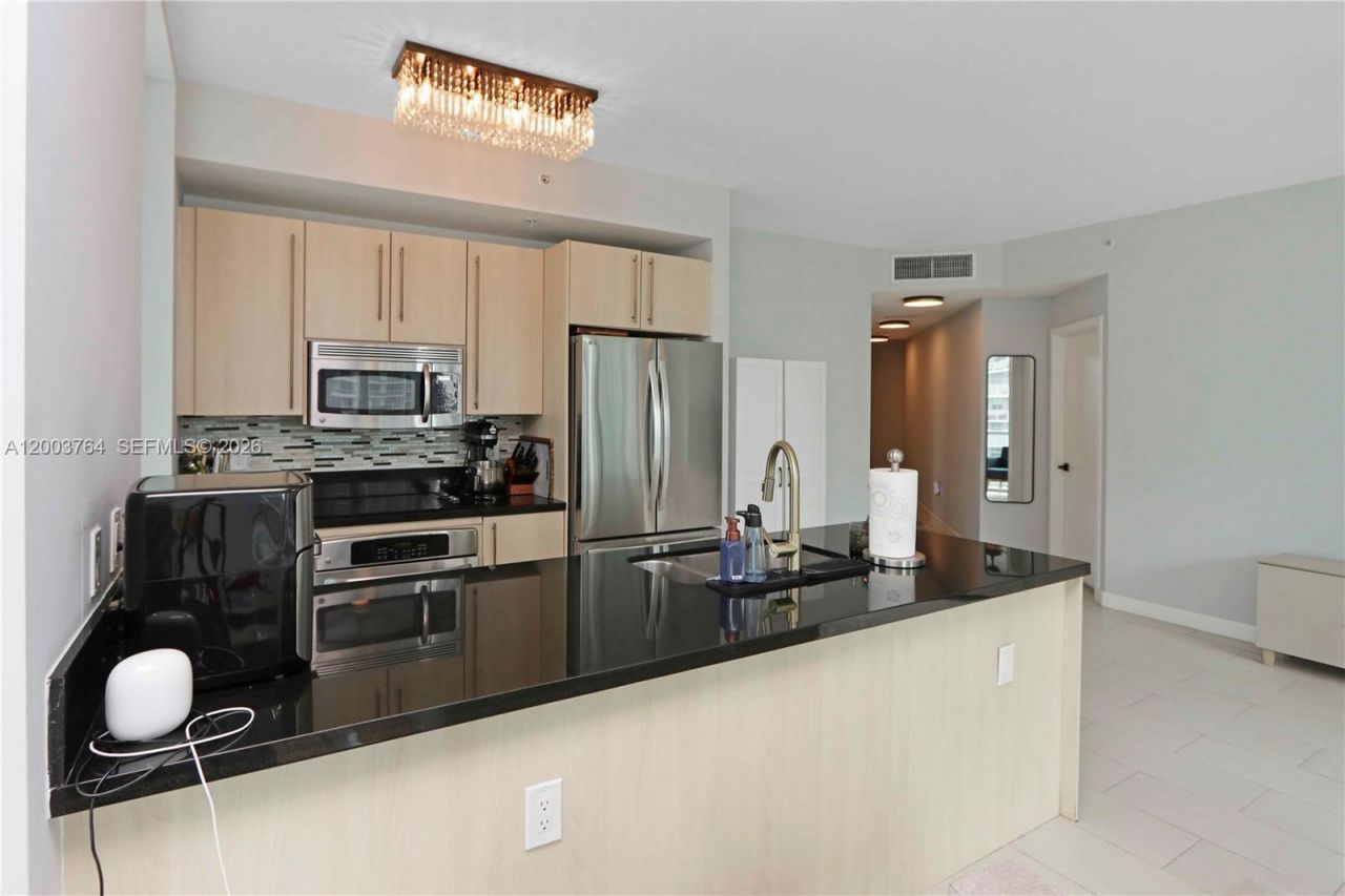 79 SW 12th St , Unit 2106-S, Miami, FL 33130 Photo