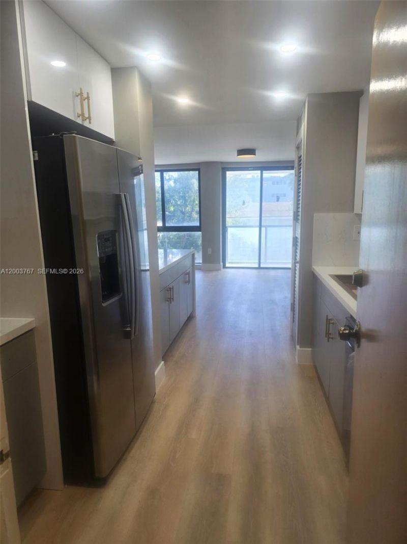 9800 W Bay Harbor Dr, Unit 305, Bay Harbor Islands, FL 33154 Photo