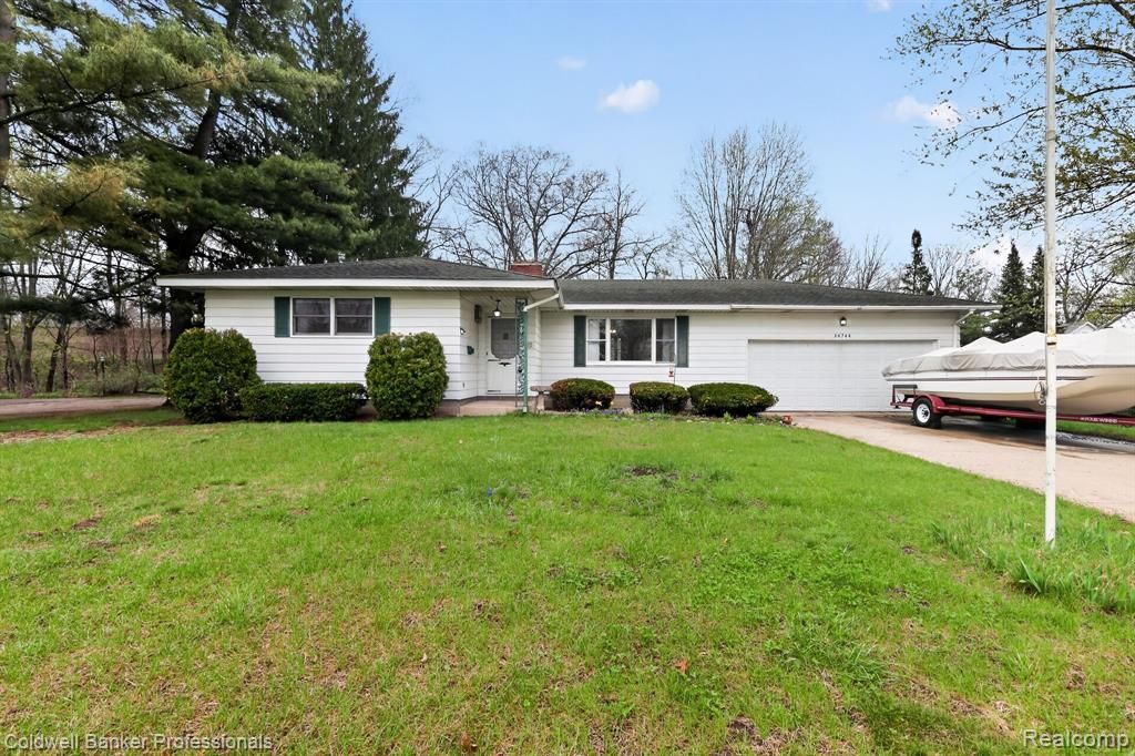 36744 N Romulus Avenue S, Romulus, MI 48174 Main Photo
