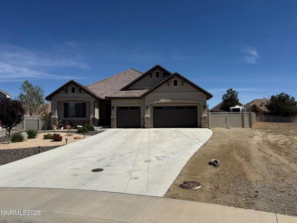 427 Chianti Way, Dayton, NV 89403