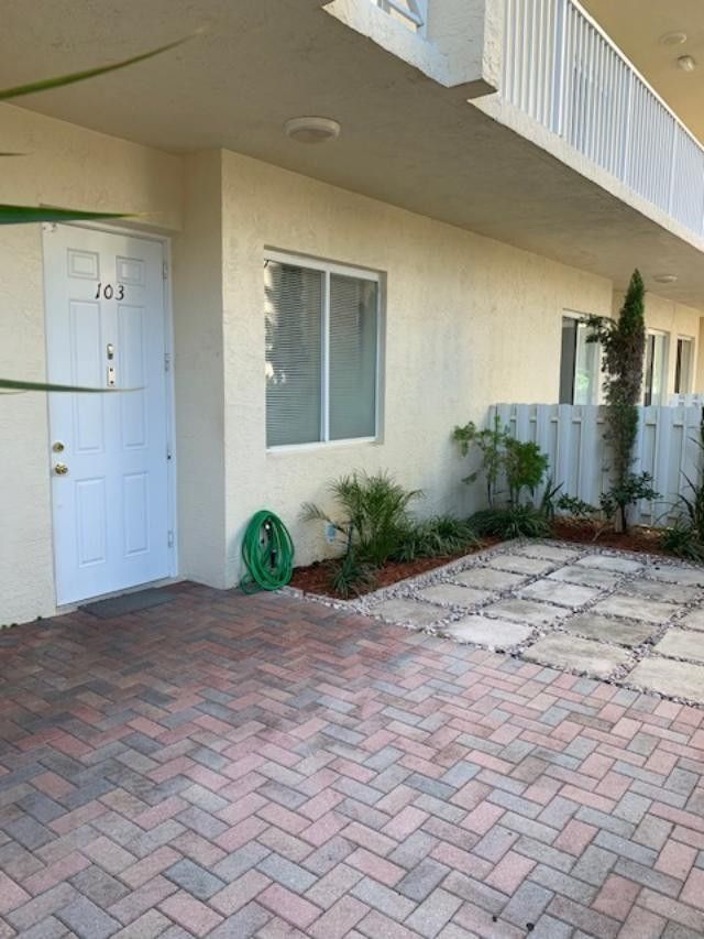 3500 Oaks Clubhouse Drive, Pompano Beach, FL 33069 Photo
