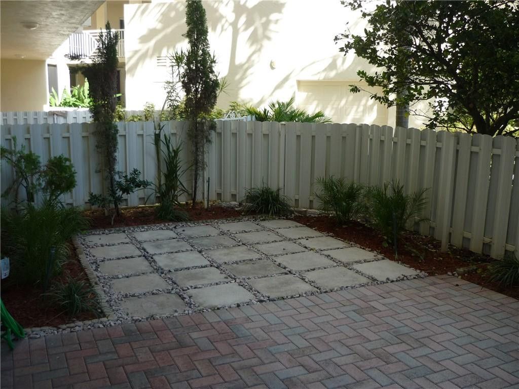 3500 Oaks Clubhouse Drive, Pompano Beach, FL 33069 Photo