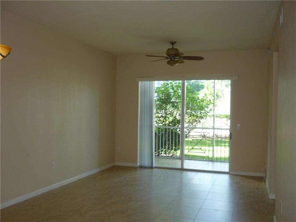 3500 Oaks Clubhouse Drive, Pompano Beach, FL 33069 Photo