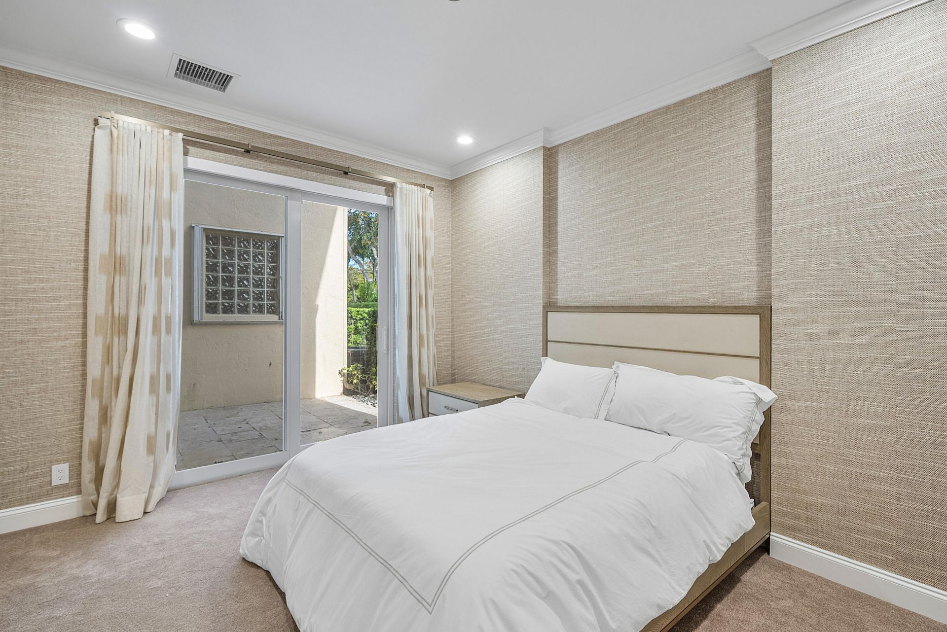 8927 Oakland Hills Drive, Delray Beach, FL 33446 Photo
