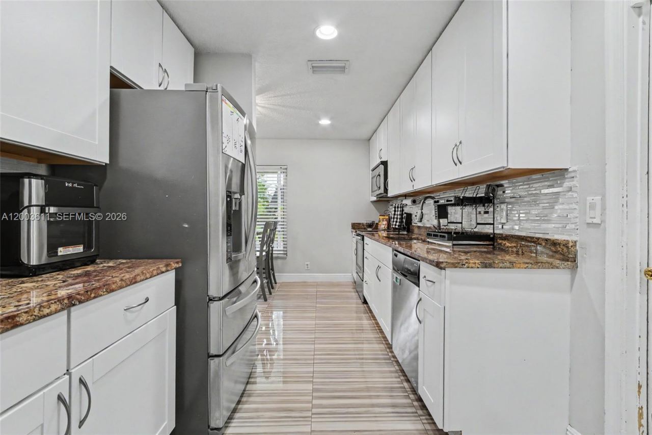 7941 NW 3rd Pl, Plantation, FL 33324 Photo