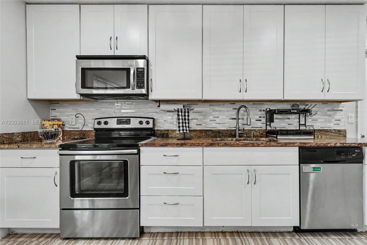 7941 NW 3rd Pl , Plantation, FL 33324 Photo