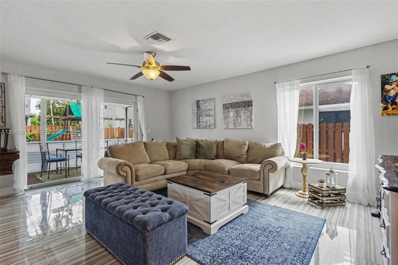 7941 NW 3rd Pl , Plantation, FL 33324 Photo