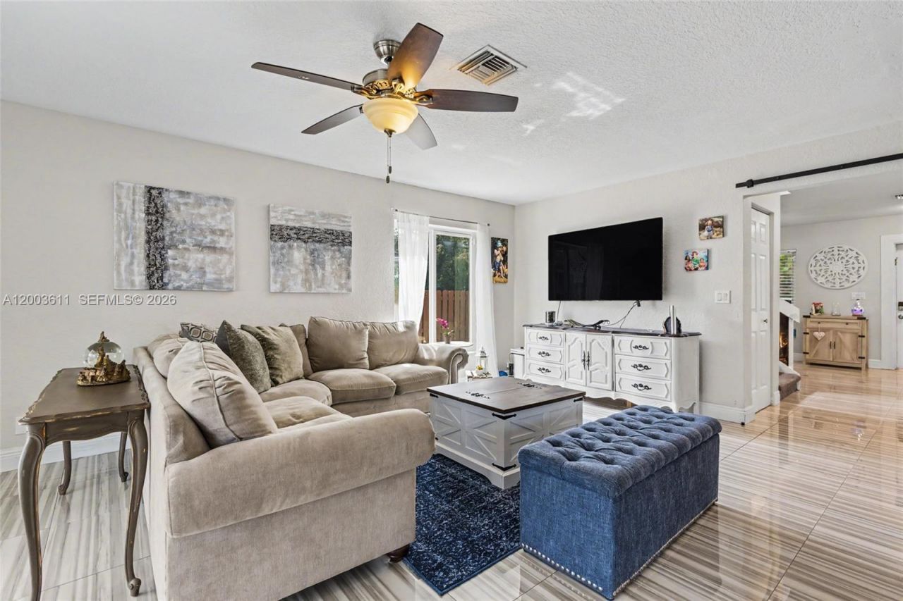 7941 NW 3rd Pl, Plantation, FL 33324 Photo