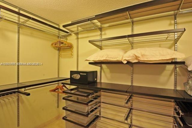 16711 Collins Ave, Unit 602, Sunny Isles Beach, FL 33160 Photo