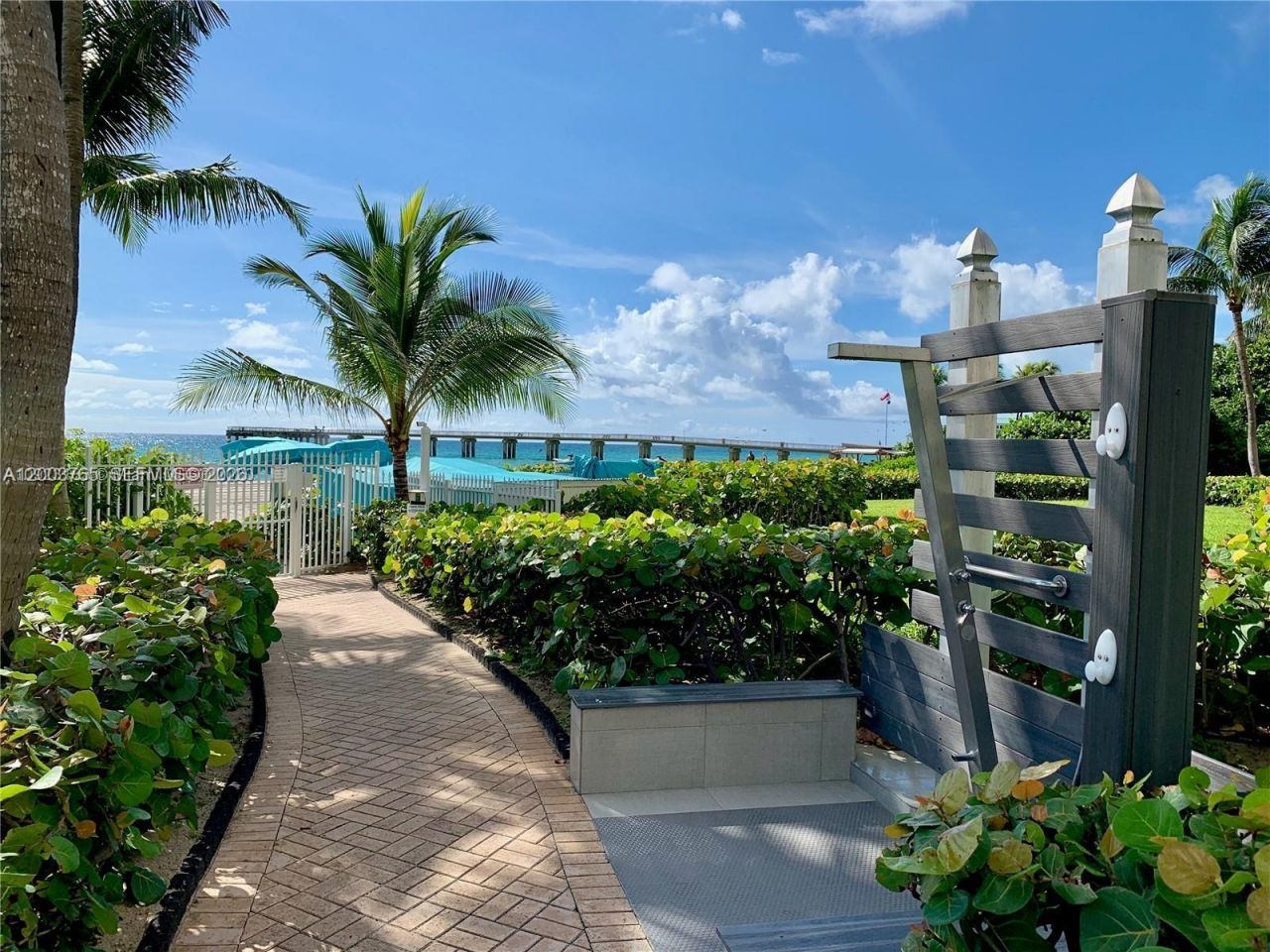 16711 Collins Ave, Unit 602, Sunny Isles Beach, FL 33160 Photo