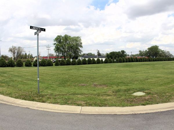 34 Liberty Lane, Clinton, IL 61727