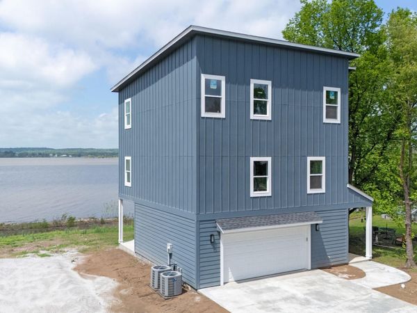 1664 Pinoak Street , Grove, OK 74344