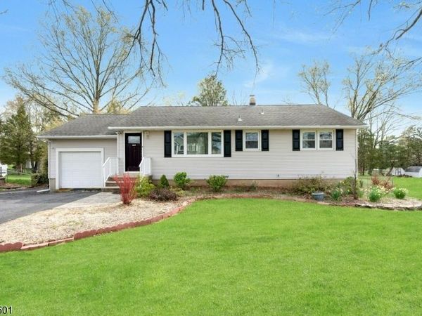 788 Country Club Rd, Bridgewater, NJ 08807