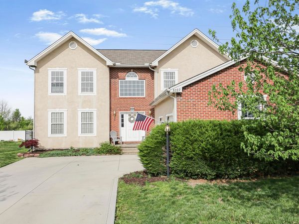 8227 Orange Station Loop, Lewis Center, OH 43035