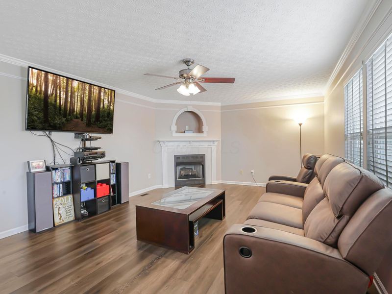 8227 Orange Station Loop, Lewis Center, OH 43035 Photo 11