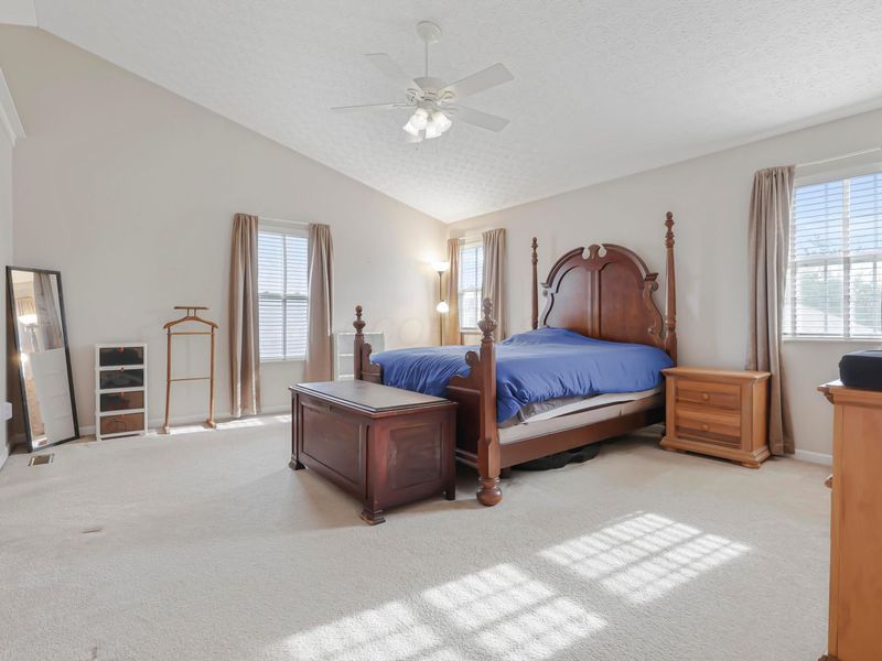 8227 Orange Station Loop, Lewis Center, OH 43035 Photo 26