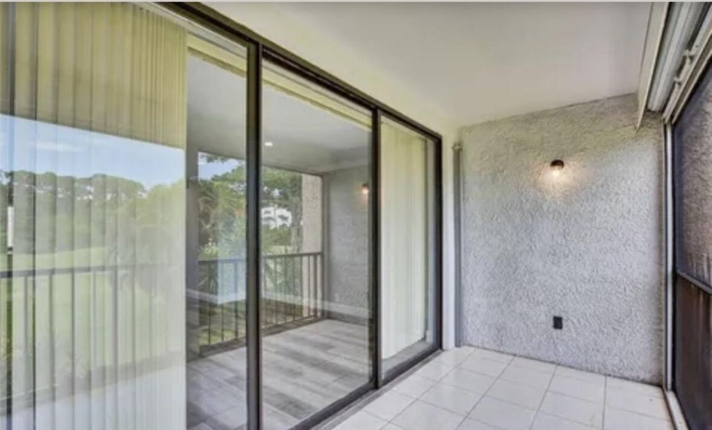 4110 Tivoli Court, Unit 202, Lake Worth, FL 33467 Photo