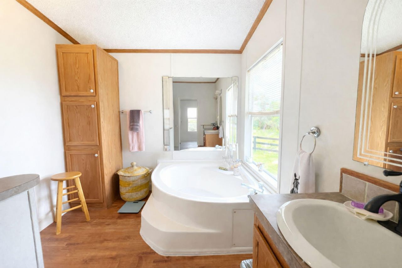 8121 NW 58th Lane, Okeechobee, FL 34972 Photo