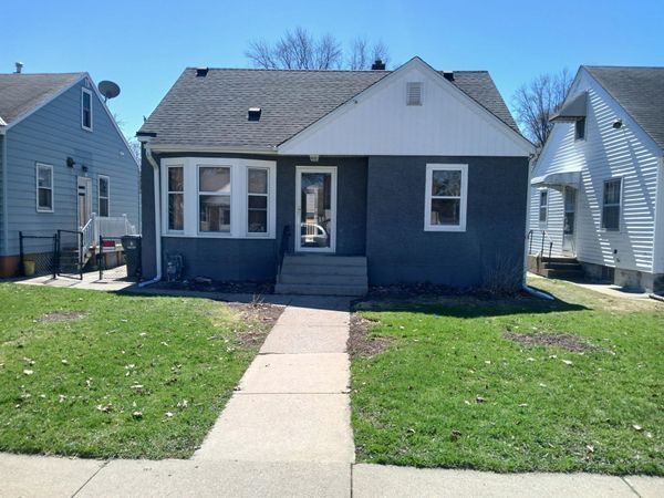 1822 Nevada Avenue E, Saint Paul, MN 55119