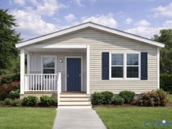 15 Graham Road, Petersburg, VA 23803