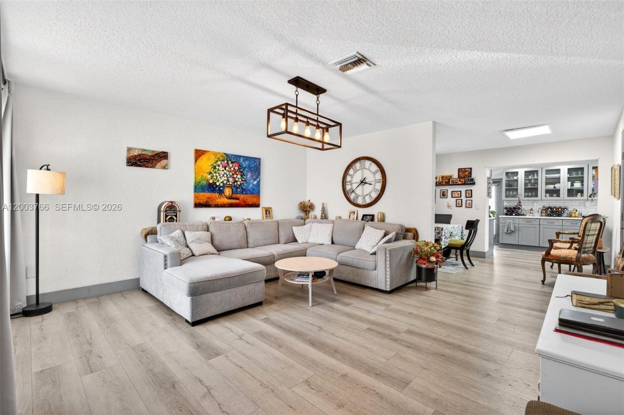 6551 Sherman St , Hollywood, FL 33024 Photo