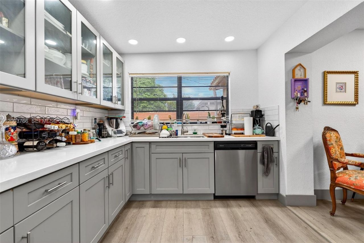 6551 Sherman St , Hollywood, FL 33024 Photo