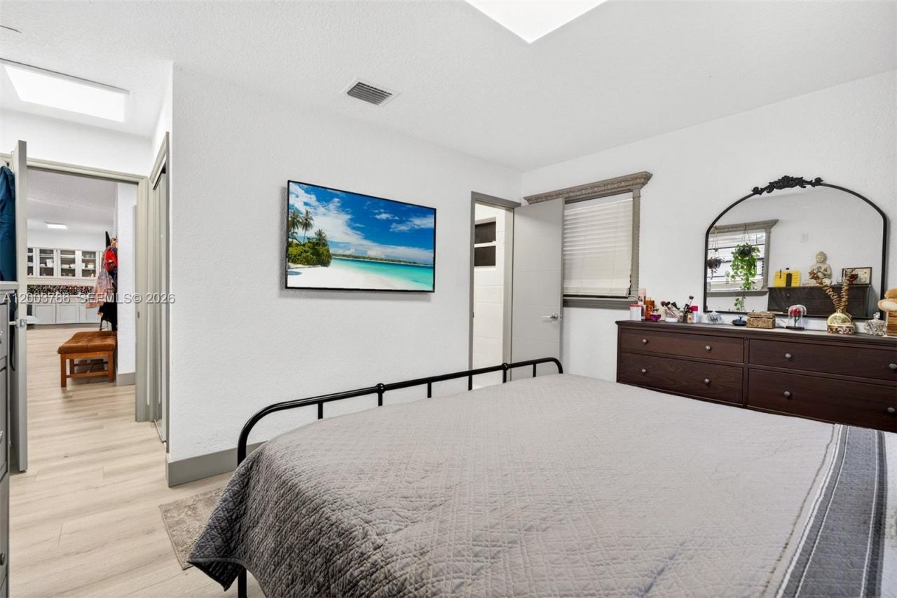 6551 Sherman St , Hollywood, FL 33024 Photo