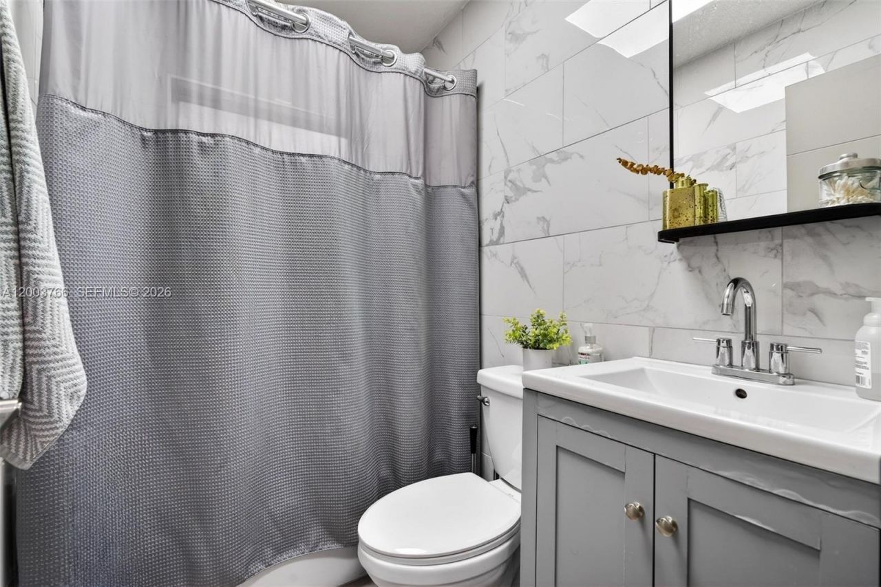 6551 Sherman St , Hollywood, FL 33024 Photo