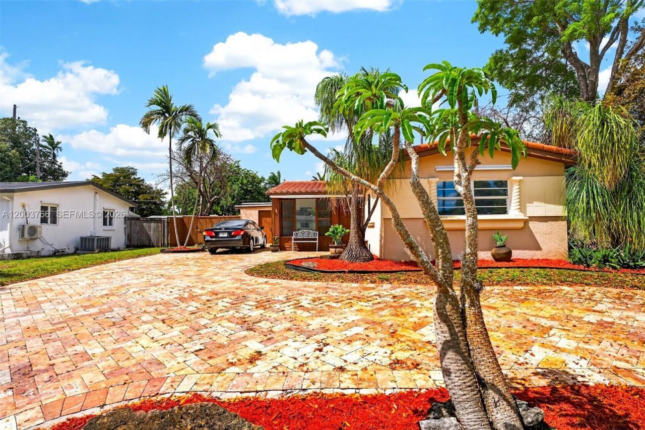 6551 Sherman St , Hollywood, FL 33024 Photo